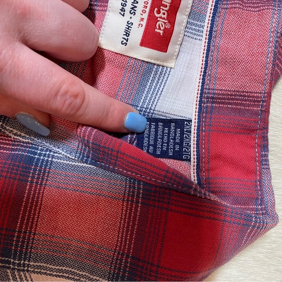 Wrangler Men's Western Red Plaid Button Down Long Sleeve Shirt - Picture 8 of 8
